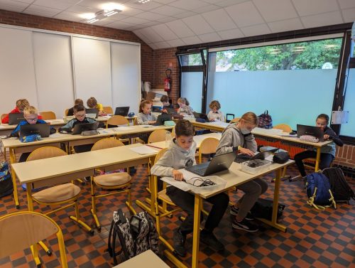 Traitement de texte sur PC portable en CM1-CM2